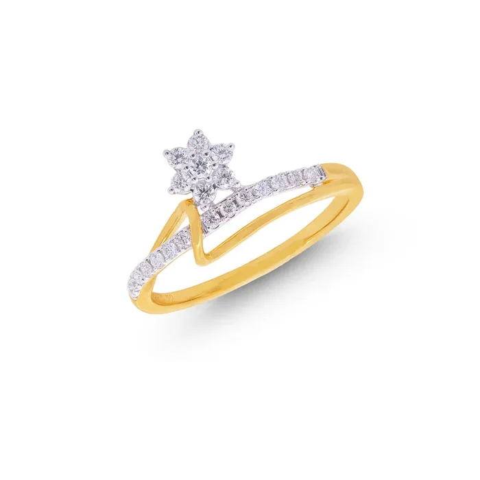0.22Ct VVS/FG Diamond Ring in 18K Gold