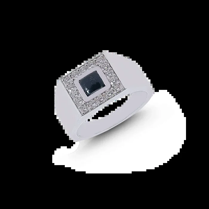 0.57Ct VVS/FG Diamond Ring With Onyx in 18K White Gold