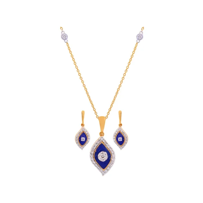 0.69Ct VVS/FG Diamond Pendant Set in 18K Gold