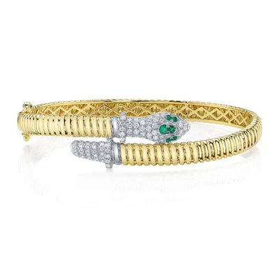 0.74CT DIAMOND & 0.12CT EMERALD RIBBED SNAKE BANGLE