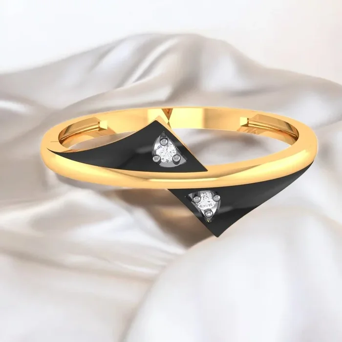 14K Gold Ring Curved Lines Design With Black Inlay And Embedded Stone Detailing