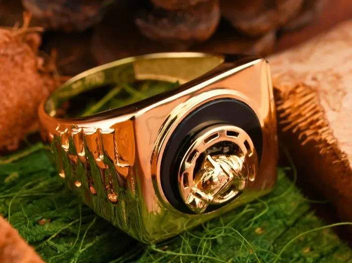 18kg Onix Horse Shoes Ring Weighing 8.5grams