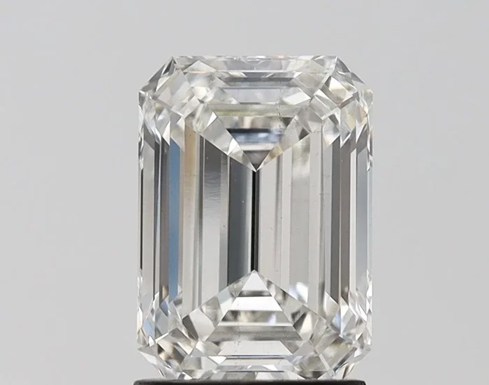 2.61 carat G-VS2 Emerald Cut Lab Grown Diamond