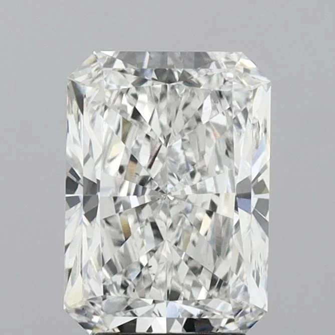 3.71 carat E-VS1 Radiant Cut Lab Grown Diamond
