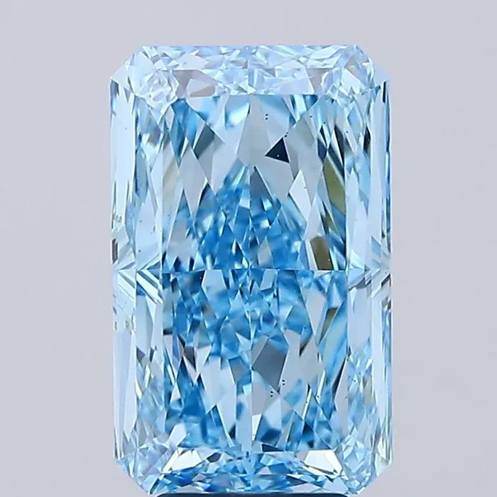7.06 Carat Radiant Shaped, Very Good Cut, VS1 Clarity, IGI Certified Lab Grown Diamond
