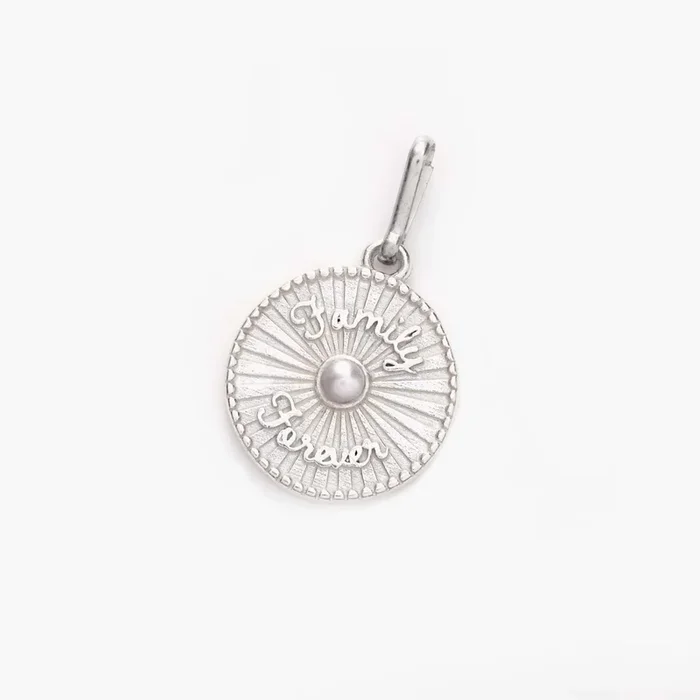 ‘Family Forever’ Charm