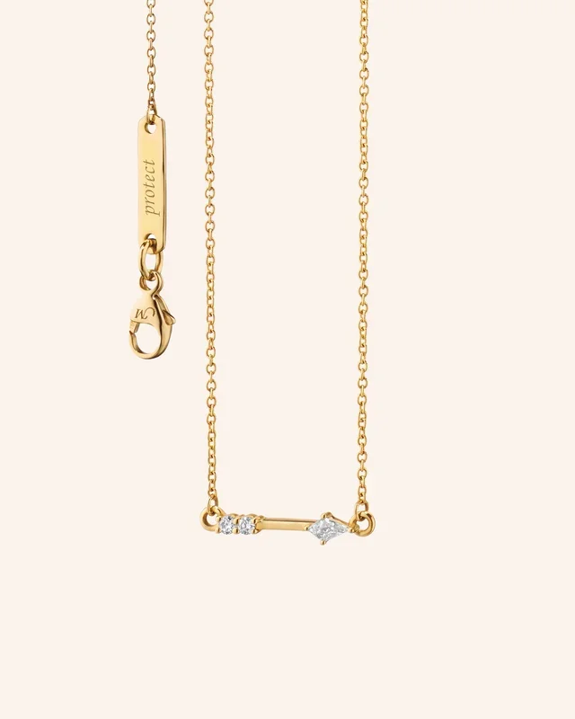 “Protect” Atermis Arrow 18K Gold Necklace with Diamonds