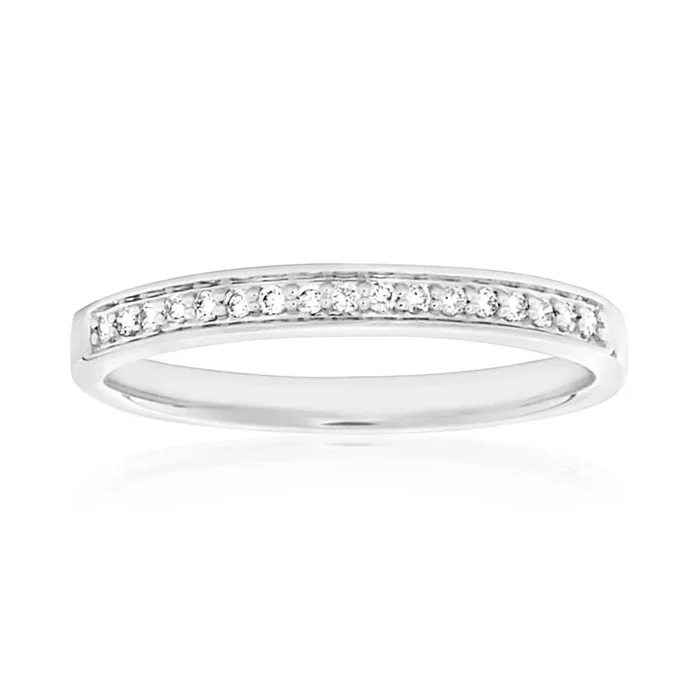 9ct White Gold Impressive Diamond Ring