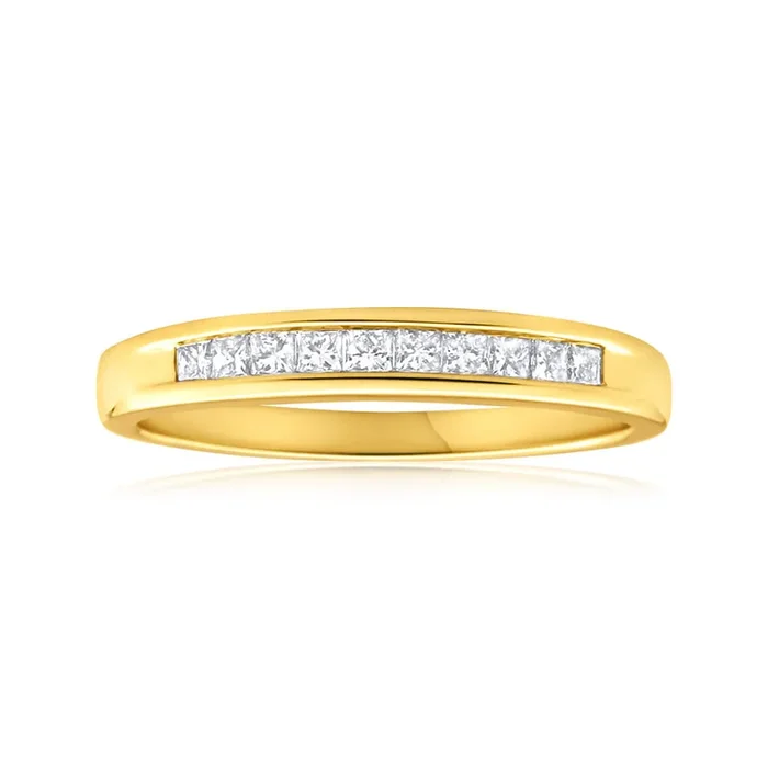 9ct Yellow Gold 1/4 Carat Diamond Charming Ring