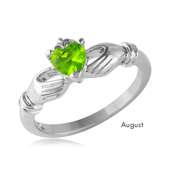 Anillo Claddagh con piedra natal central de circonita chapada en rodio de plata de ley 925 de agosto – BGR01083AUG