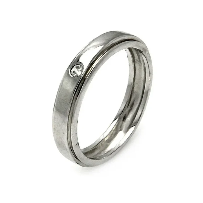 Anillo con circonita única chapada en rodio de plata 925 – STR00073
