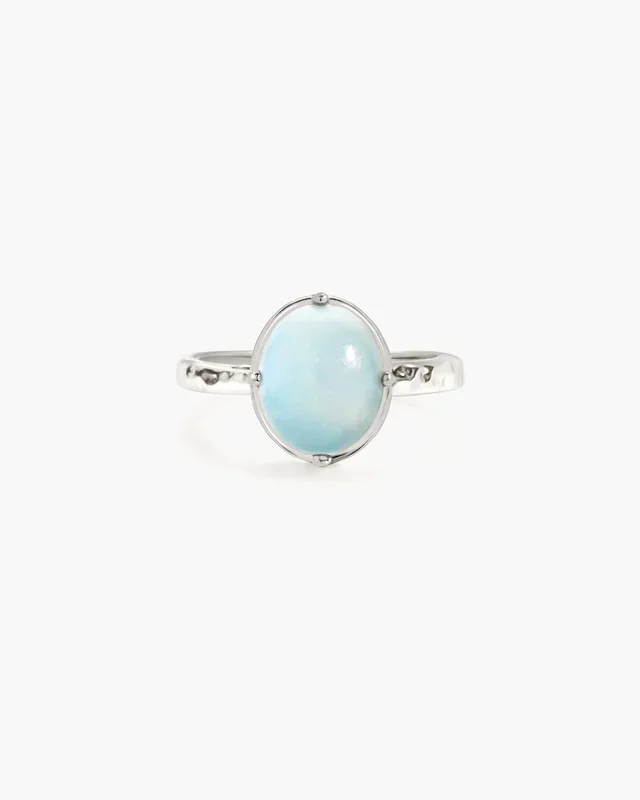 Anillo de aguamarina en plata