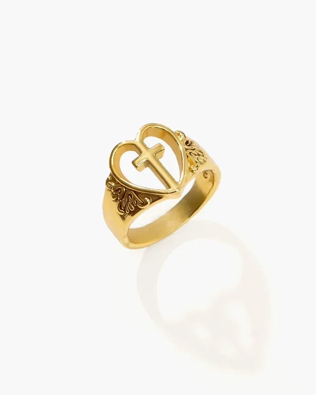 Anillo de cruz corazón Creda