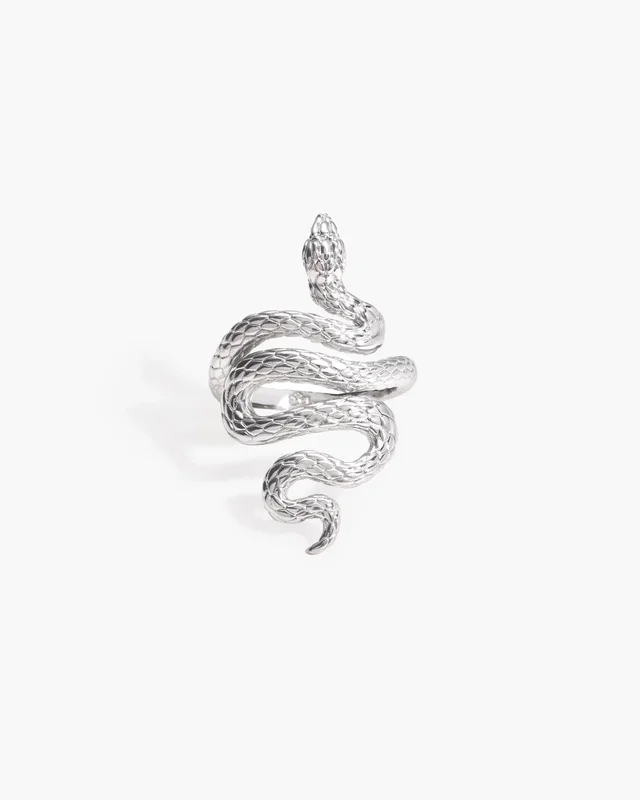 Anillo de serpiente en plata