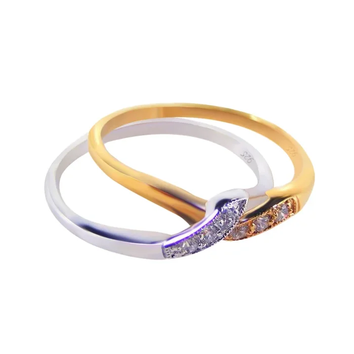 Anillo rompecabezas de dos piezas con circonitas cúbicas, bañado en oro y rodio en plata 925 – BGR00125