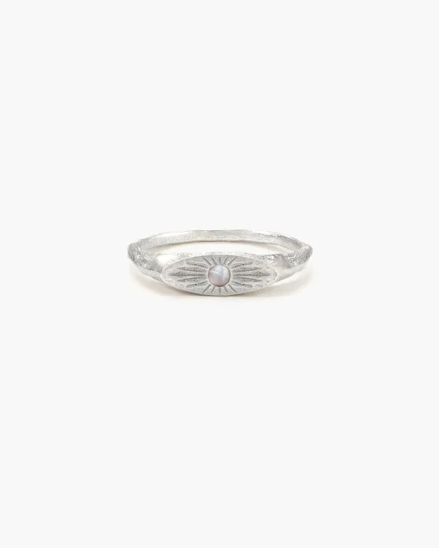 Astral-Glow-Ring in Silber