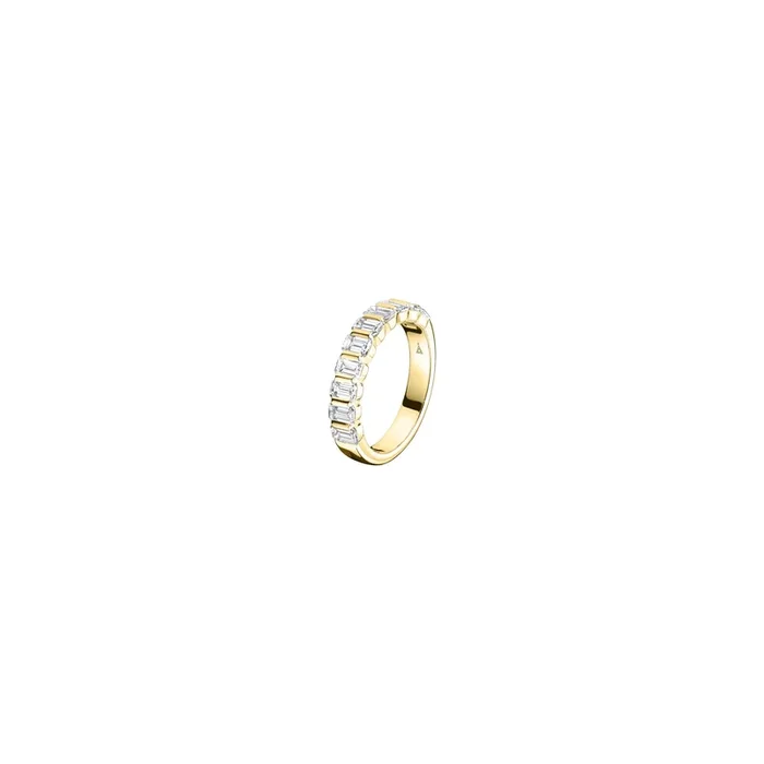 Audacieuse wedding ring in yellow gold and emerald-cut diamonds | LEPAGE