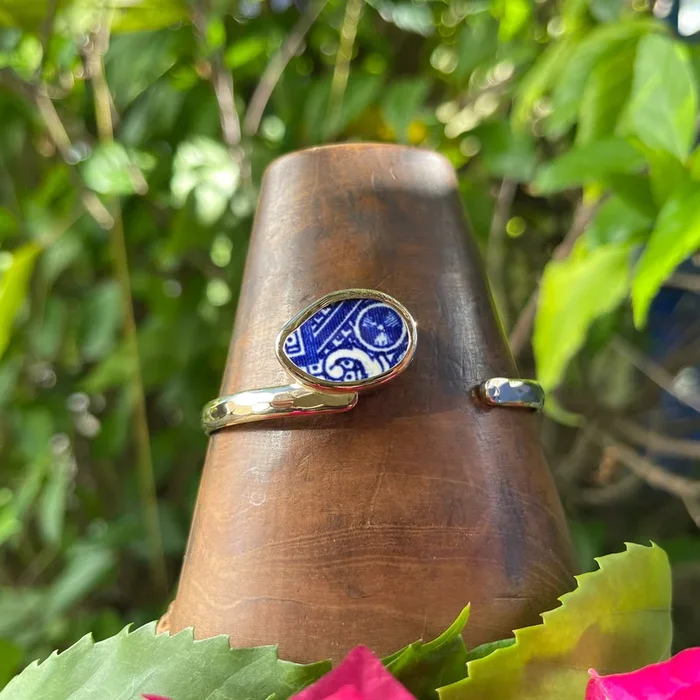 Azure Love 14k Gold Cuff Small