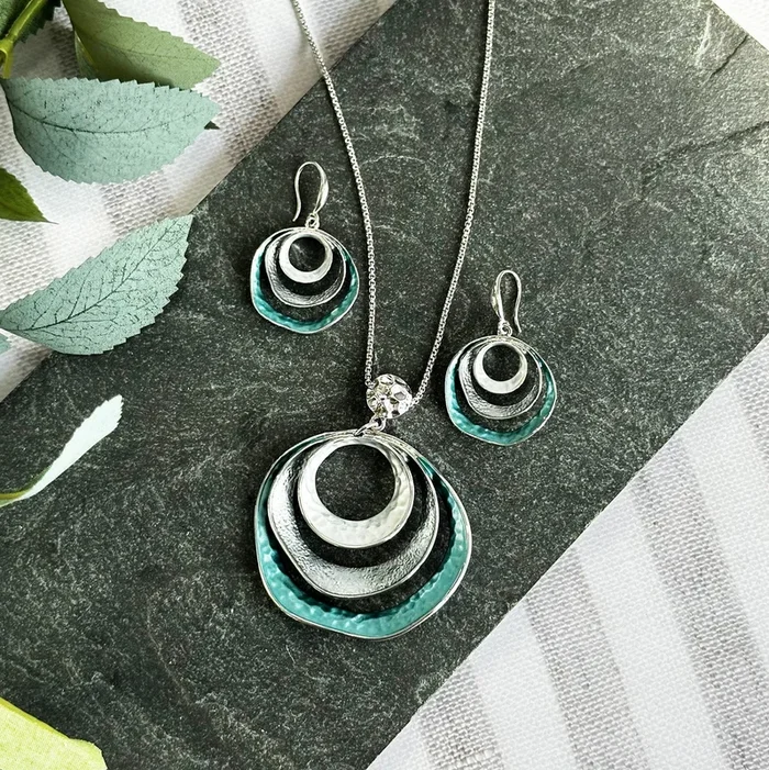 Boho Triple Circle Jewelry Set, Chic Jewelry Gift Set, Three Circles Pendant, Rose Gold Customizable Colors Abstract Pendant and Earring Set