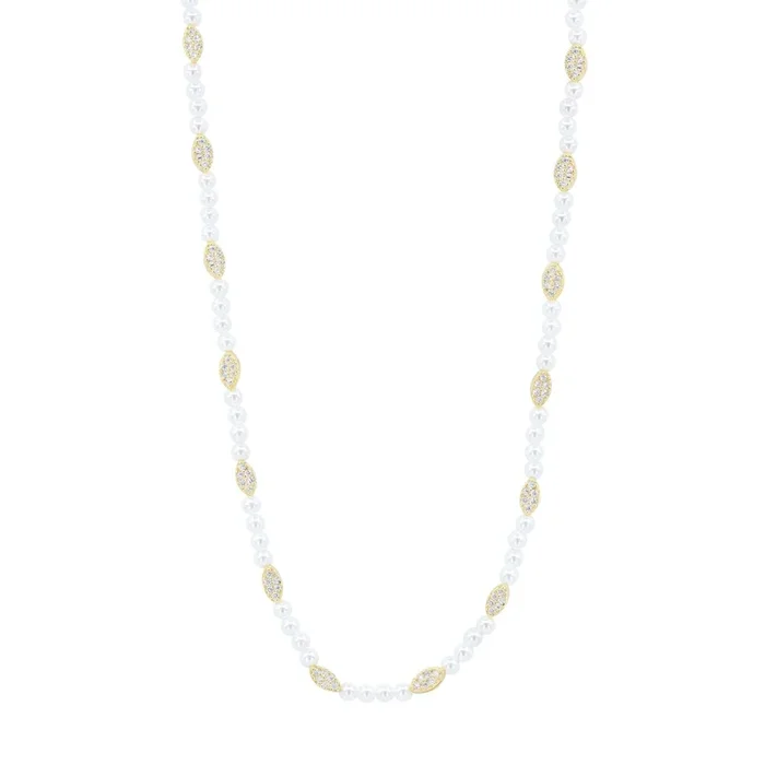 City Petals Pearl Short Necklace