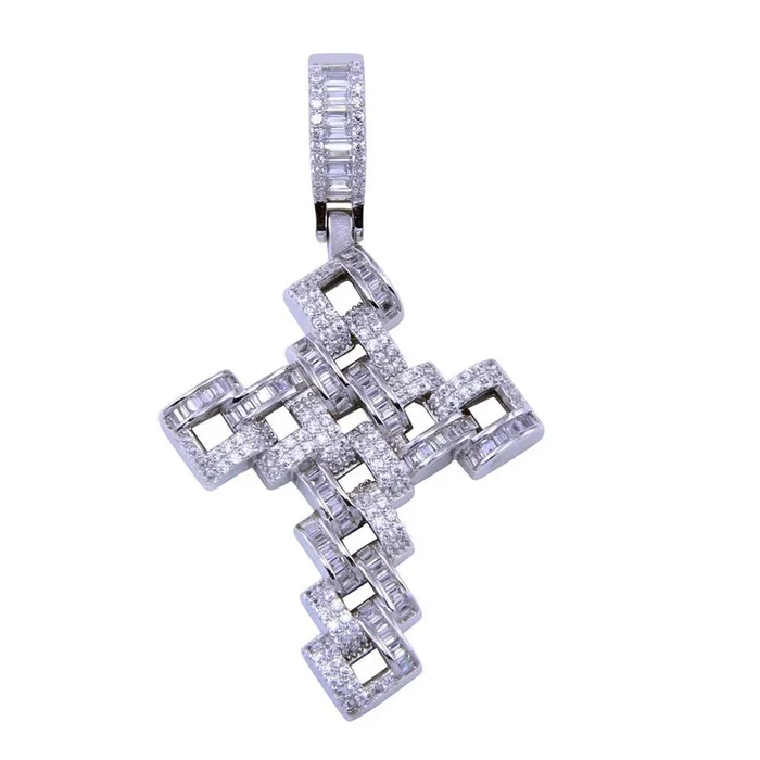 Colgante de cruz con circonitas cúbicas en plata de ley 925 rodiada – SLP00308
