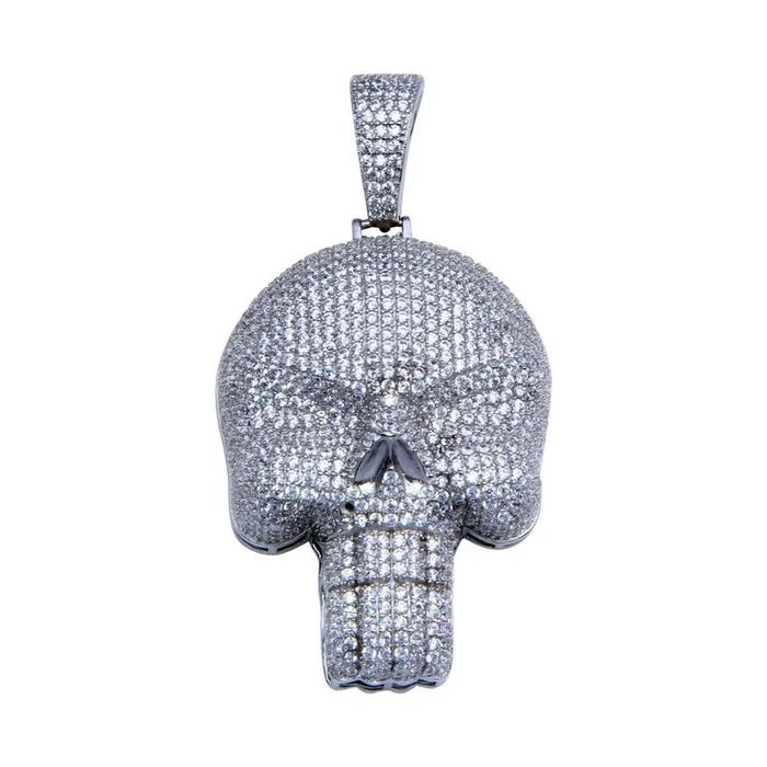 Colgante hip hop de calavera con incrustaciones de circonitas cúbicas en plata de ley 925 rodiada – SLP00252