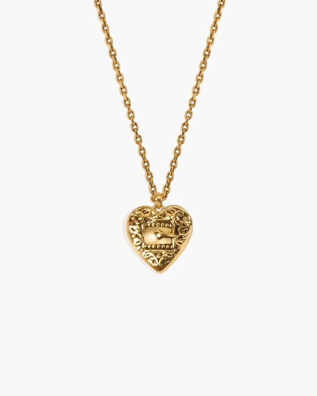 Collana con cuore e cintura