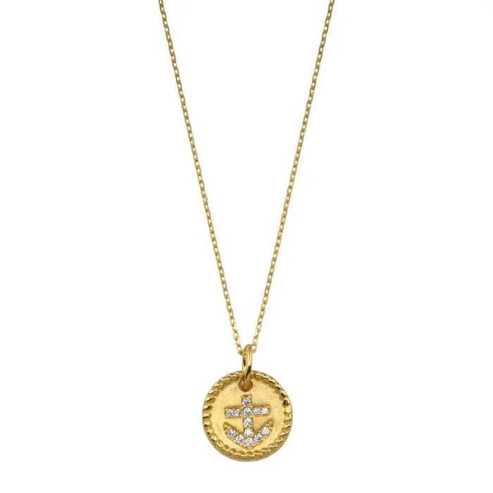 Collar de ancla redonda con circonitas cúbicas en plata de ley 925 bañada en oro – GMN00185GP
