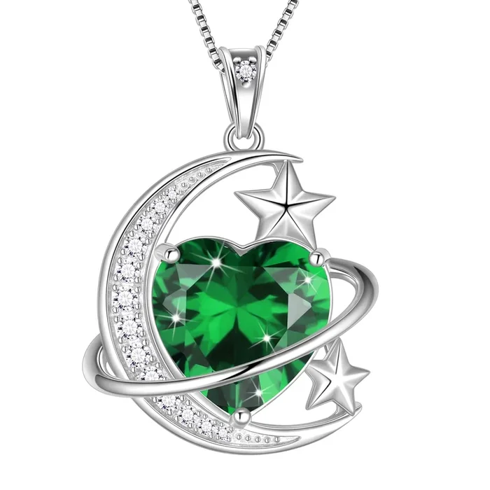 Collier Lune Étoile 13 mm pour femme, pendentif cœur en argent sterling 925, pierre de naissance de mai, émeraude verte, bijou céleste, cadeau idéal pour Noël, la Saint-Valentin, un anniversaire ou la fête des mères.