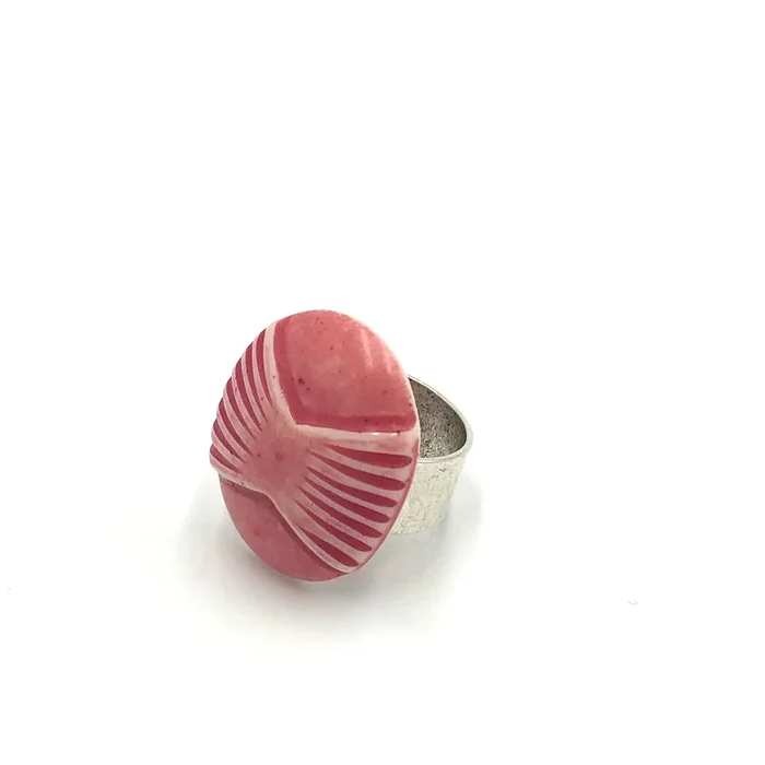 Dusty Rose Deco Oval Cocktail Ring