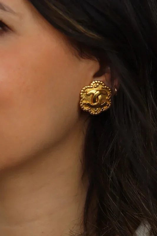 Earrings Chanel
