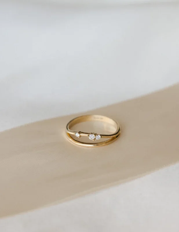 Eclipse Diamond Ring