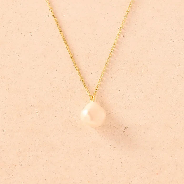 Estée Necklace