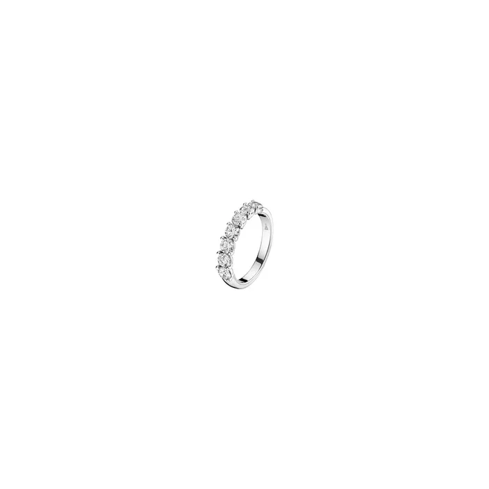 Eternelle wedding ring in white gold and diamonds – Lepage
