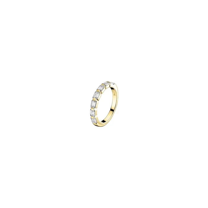 Fougueuse wedding ring in yellow gold and emerald-cut diamonds | LEPAGE