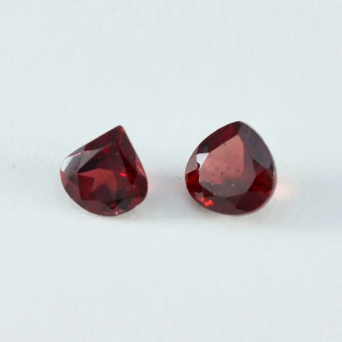 Garnet 1PC Tiny 5×5 MM Heart Faceted Red Sparkling Semi Precious Gems