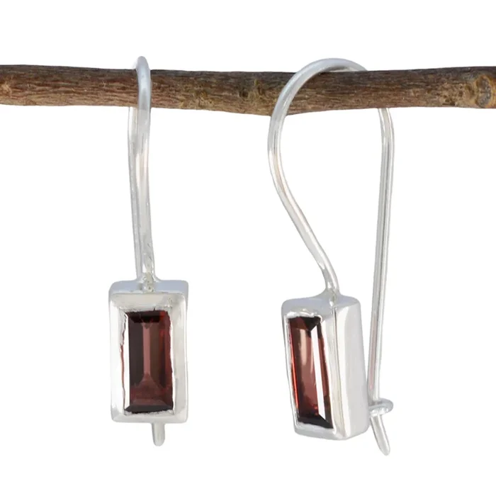 Garnet French Ying Solitaire Dangle Red 92.5 Silver Earring
