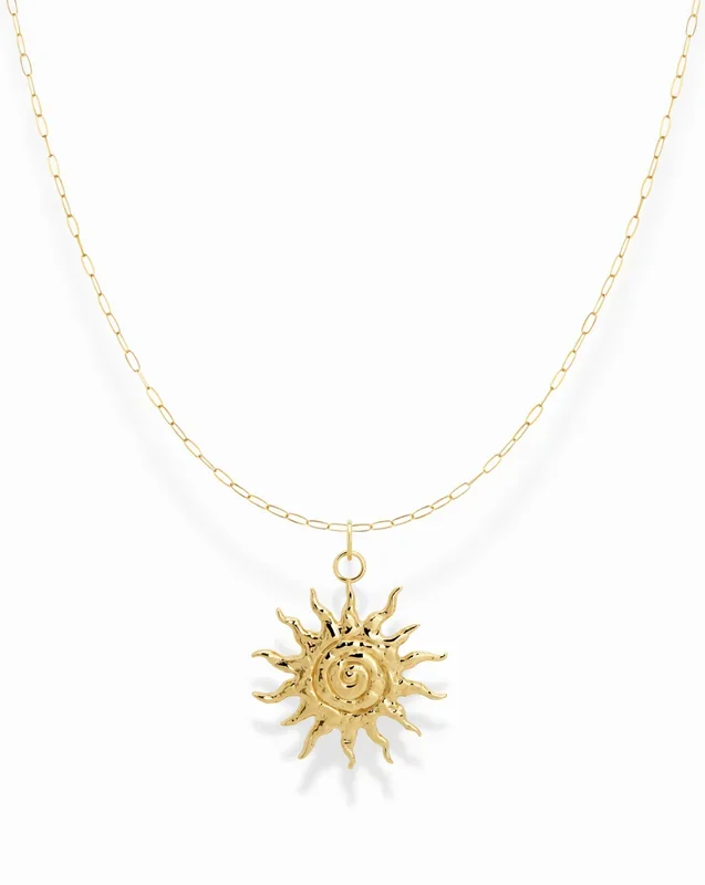 Gillian Pendant Necklace