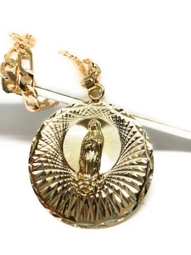 Gold Plated Virgin Mary Pendant 26″ Chain / Virgen Guadalupe Medalla Pendant Necklace Chain 26″ Cadena Oro laminado