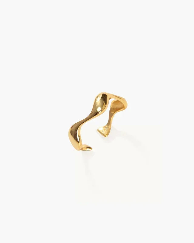Goldene Wellen-Ohrmanschette