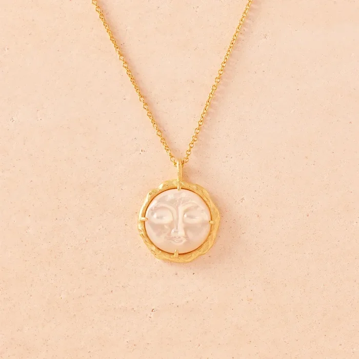 Hëna Necklace