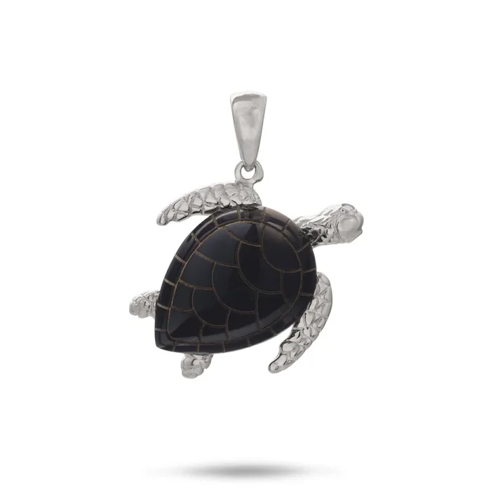 Honu Black Coral Pendant in White Gold with Diamonds – 21mm