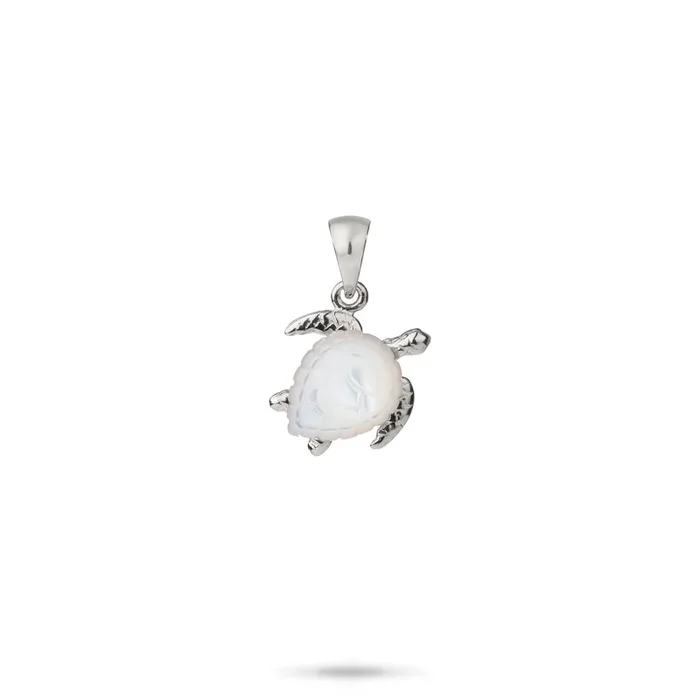 Honu Mother of Pearl Pendant in White Gold – 11mm