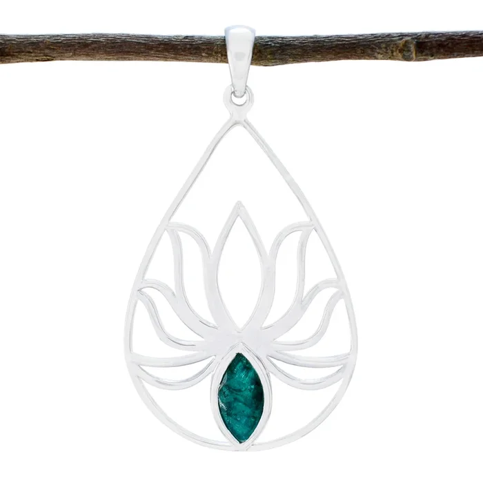 Indian Emerald Dainty German 92.5 Silver Solitaire Emma Rope-Wire Green Pendant Jewellery