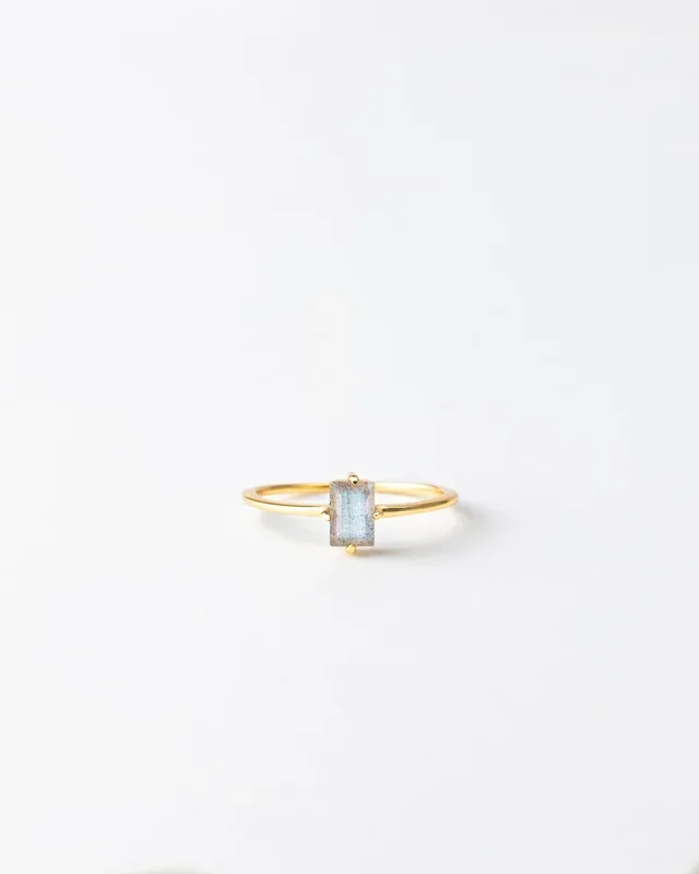 Labradorite Grand Baguette Ring