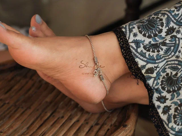 Moh Connecting Dots Pair Anklet