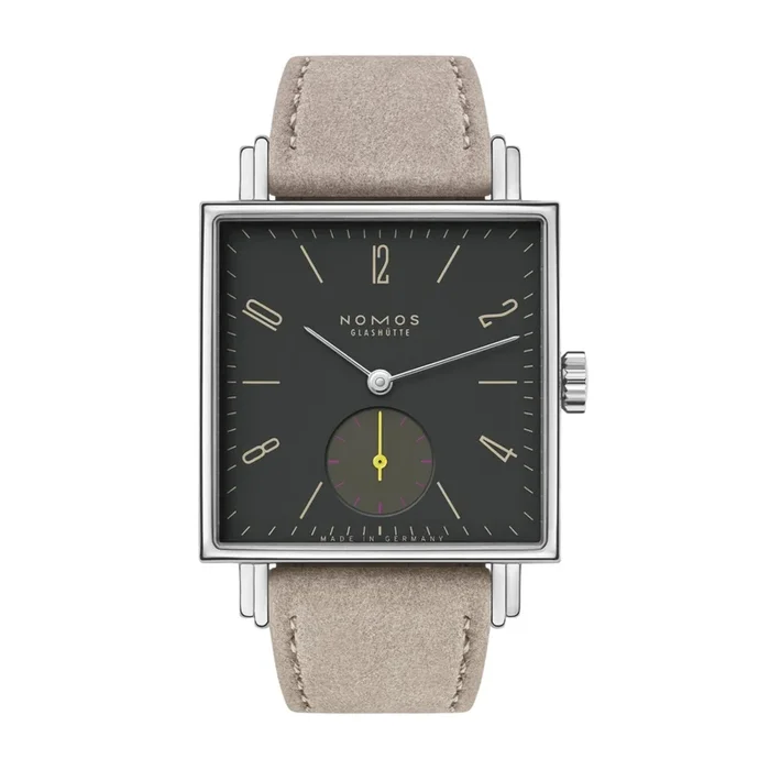 Nomos Tetra Basaltmechanical watch with sapphire crystal case back, black dial, beige velvet strap, 29.5 mm – Lepag