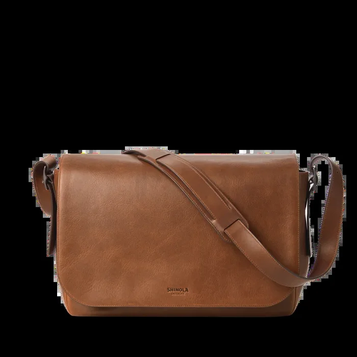 Runwell Messenger Bag – Medium Brown