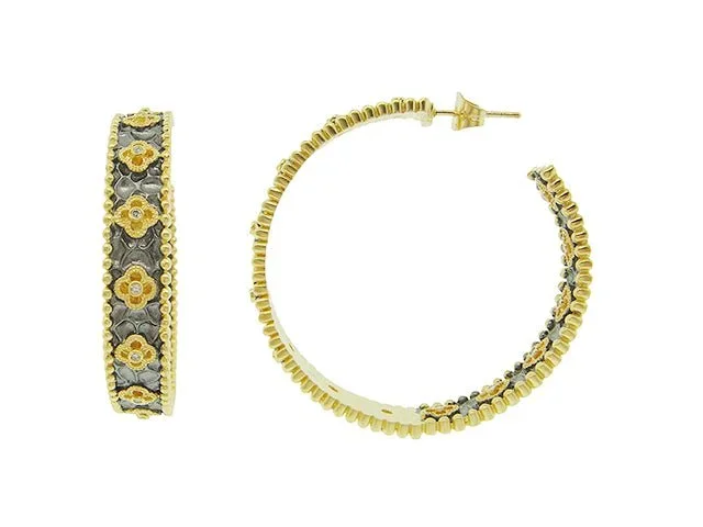 Signature Beaded Edge Clover Eternity Hoop