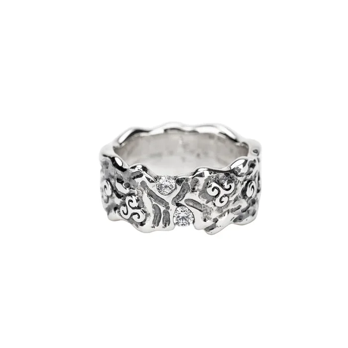 Silver Rocks ‘n Rivers Triskele Ring – Cubic Zirconia